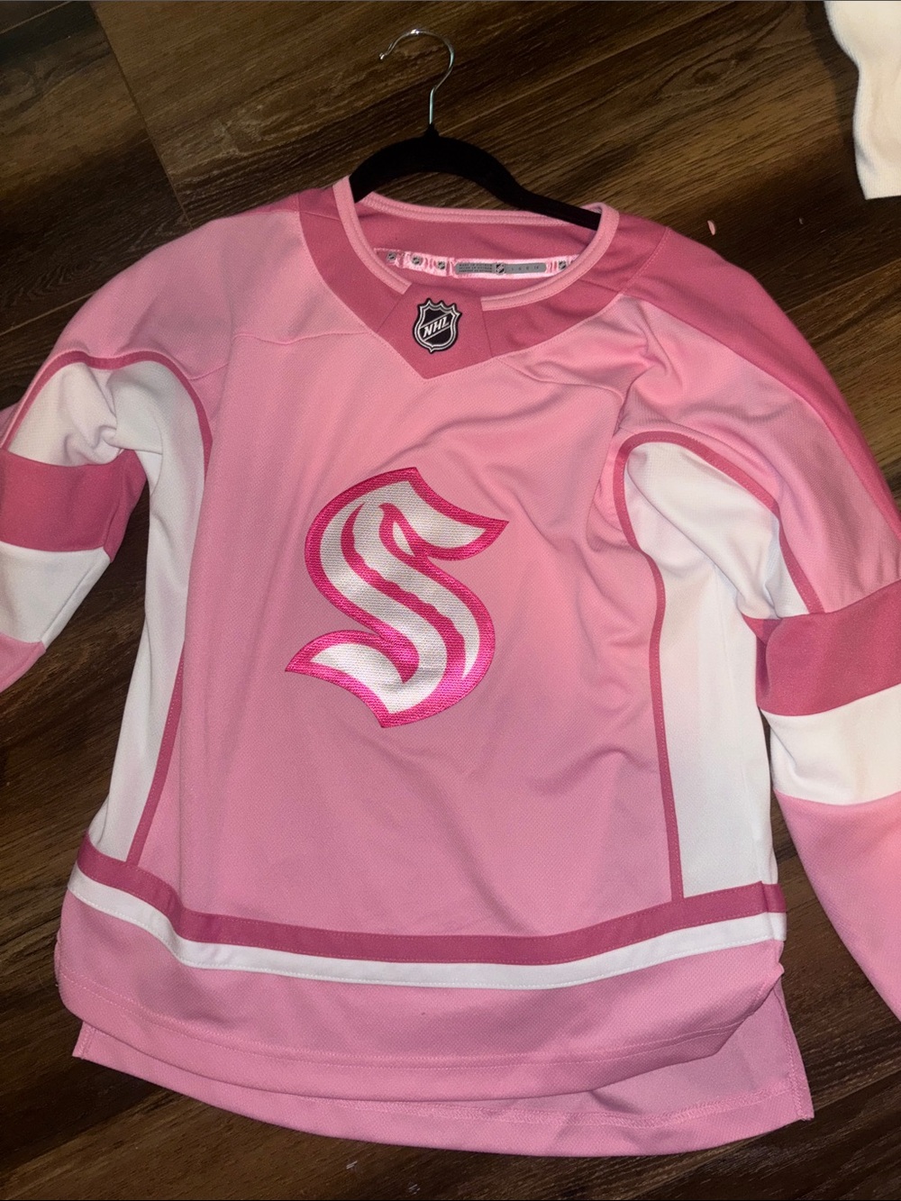 NHL Pink and White Kids Hockey Jersey with Shiny 'S' Emblem KRAKENS